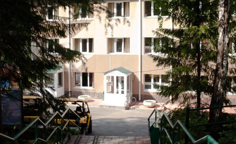 Гостиница Solnechny Bereg Zagorodny Club Среднеуральск-28