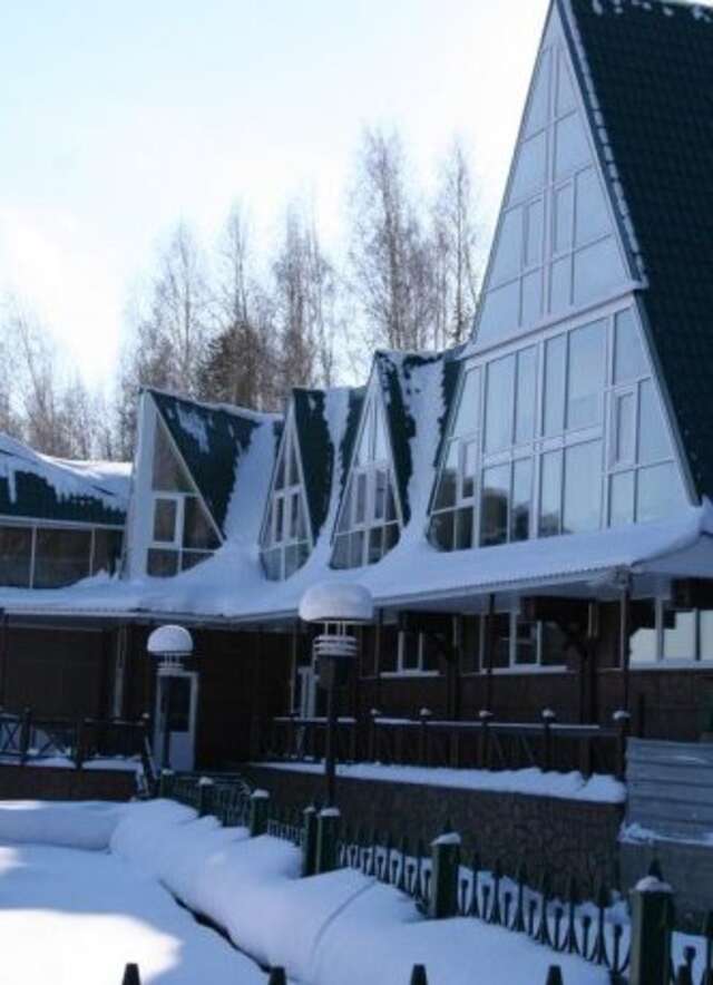 Гостиница Solnechny Bereg Zagorodny Club Среднеуральск-25